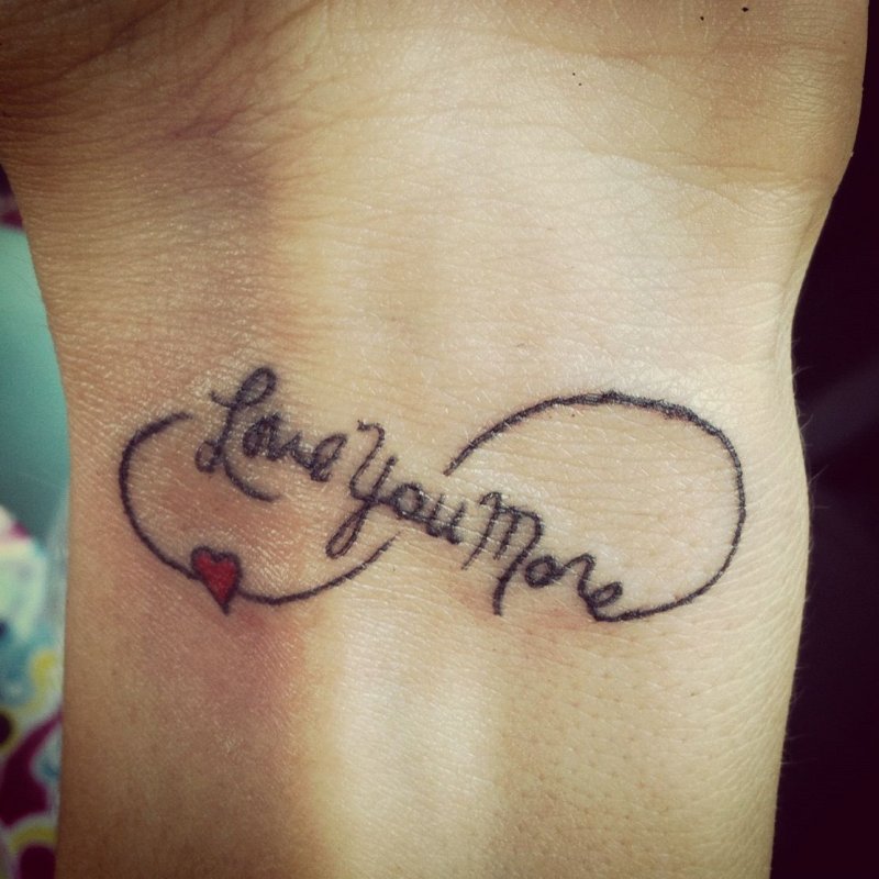 Татуировка Love me