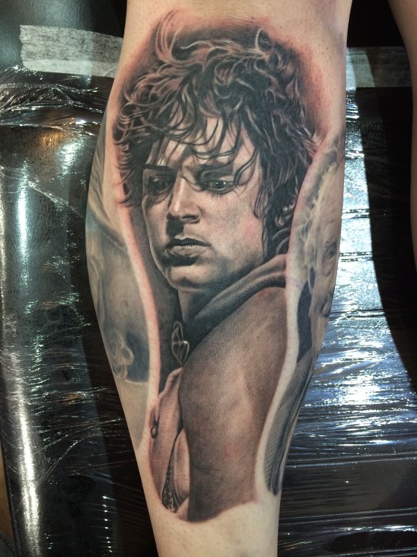 Тату Frodo Baggins