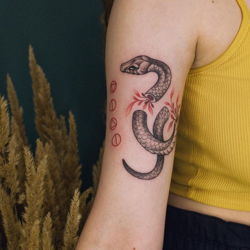 Dragon Tattoo татуировкой дракона