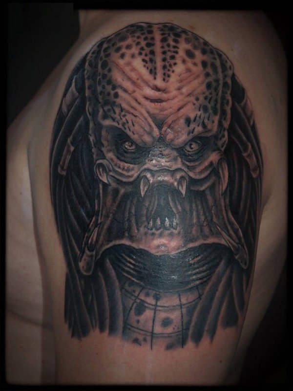 Predator тату