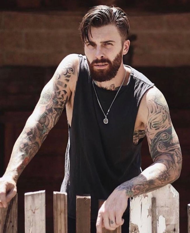 Levi stocke с бородой