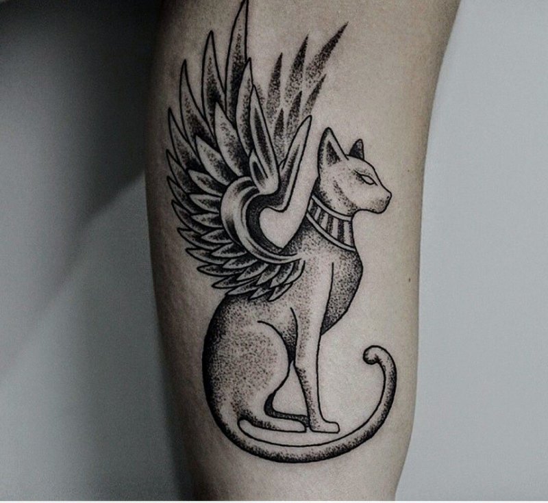 Кошка Бастет тату