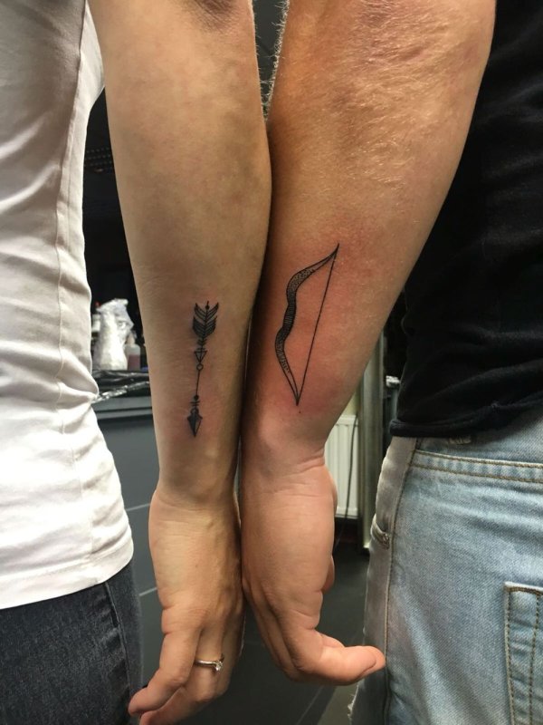 Парные тату стрелы