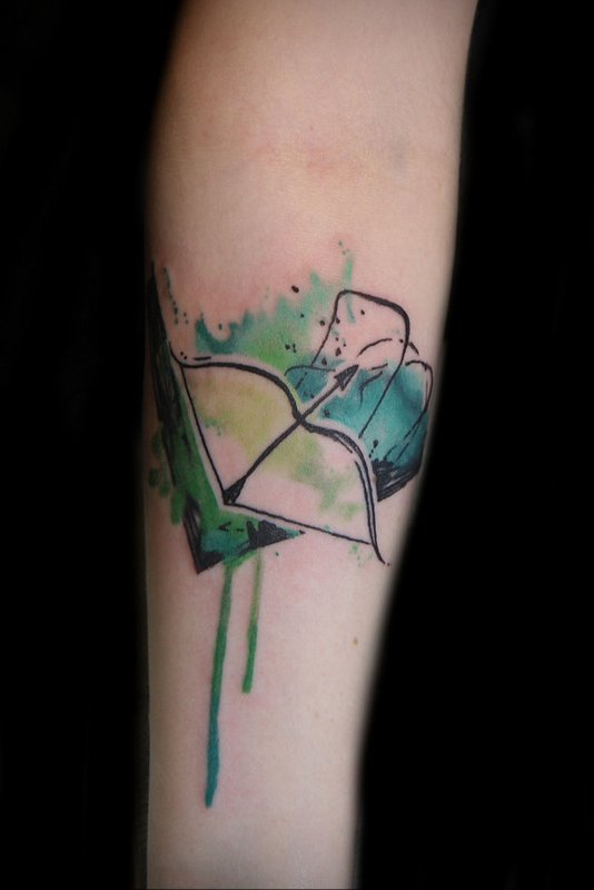 Green arrow тату