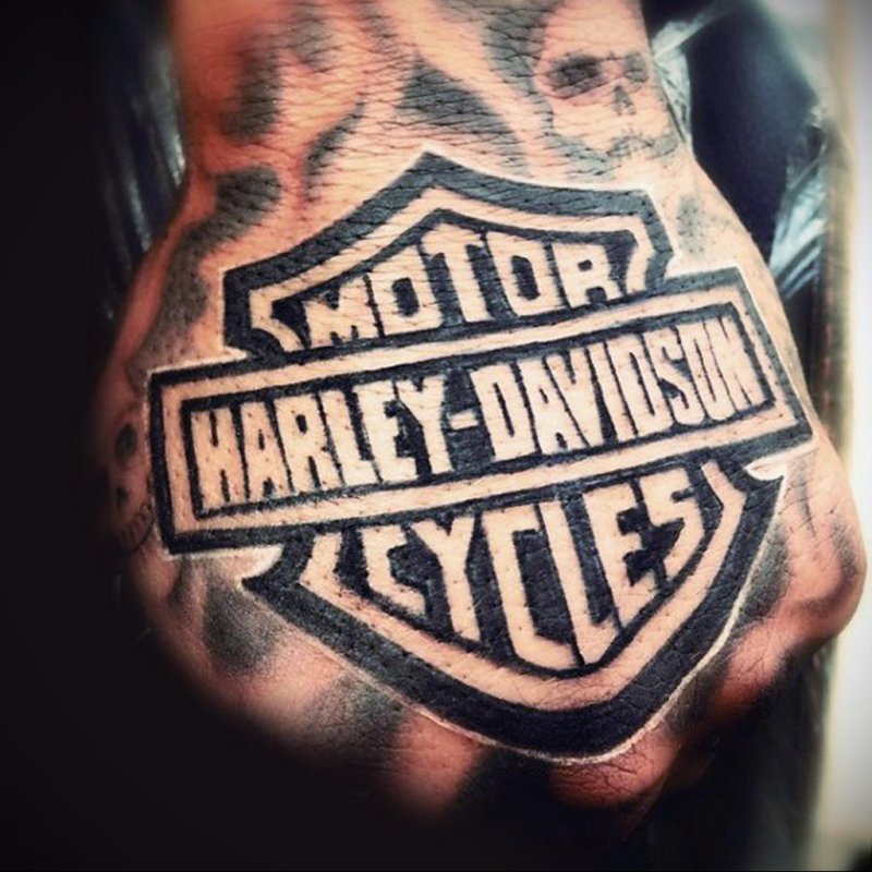 Татуировка Harley Davidson