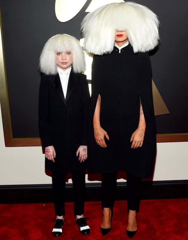 Sia big girls Cry обложка