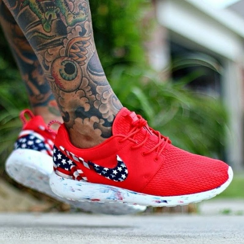 Satan Shoes Nike с кровью