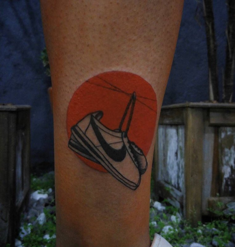 Татуировка Nike