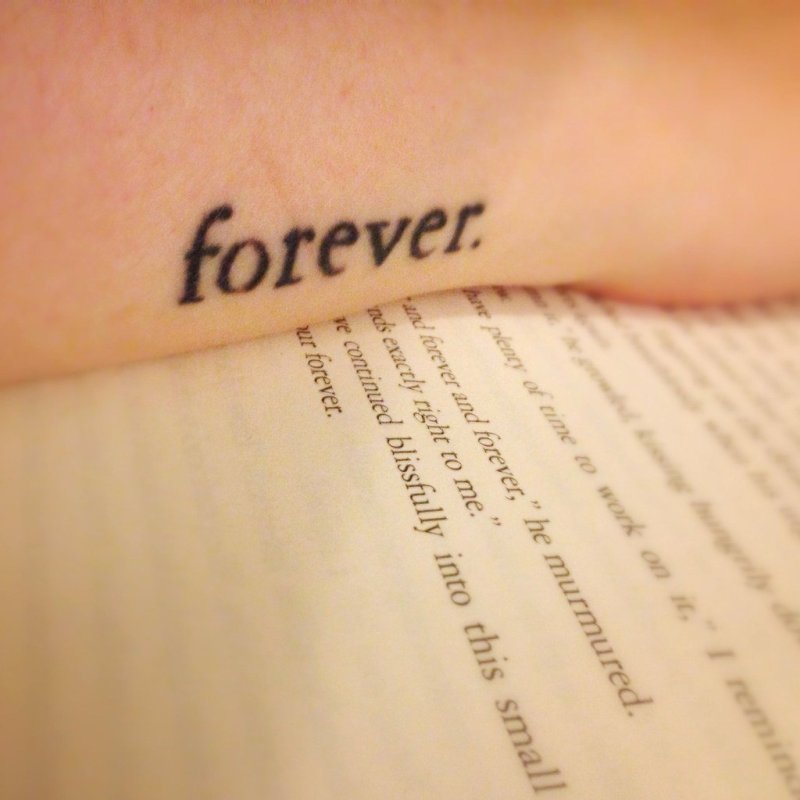 Татуировки с надписью Forever