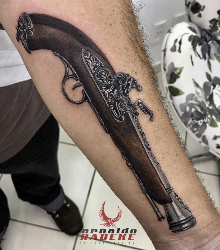 Тату оружие