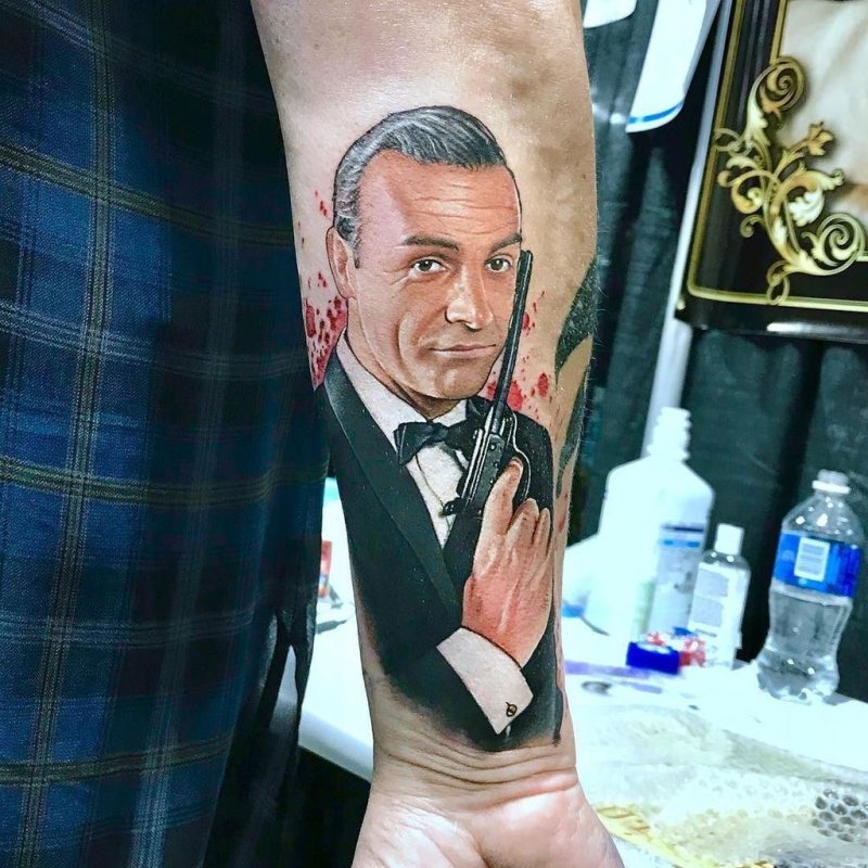 Шон Коннери тату