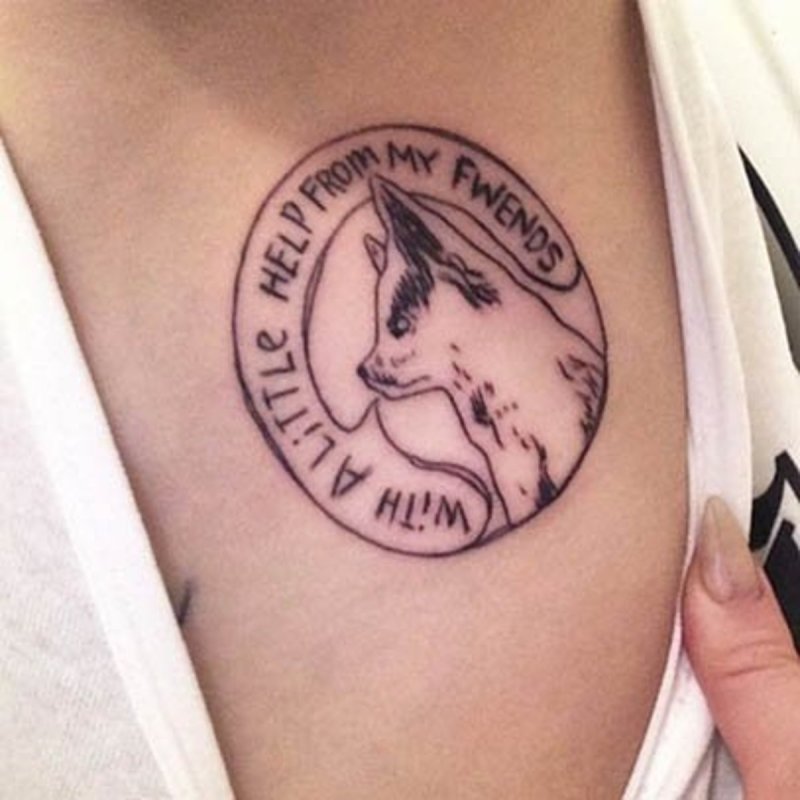 Miley Cyrus тату