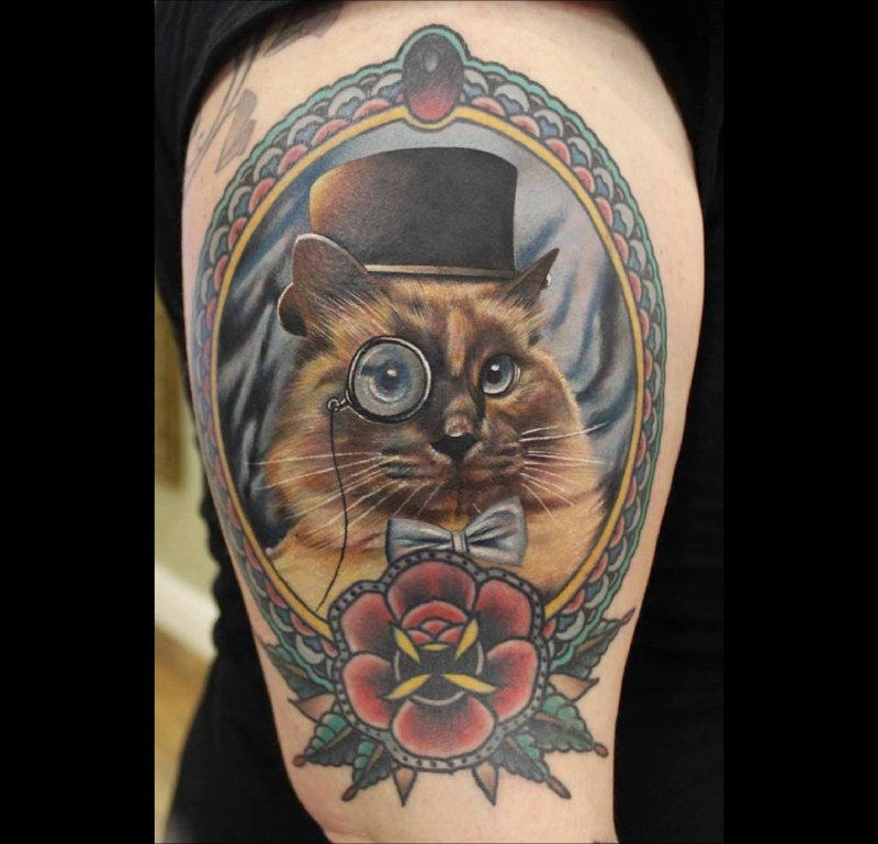 Кот в наколках