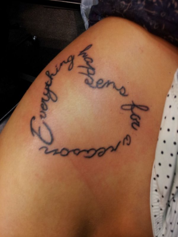 Everything happens for a reason тату