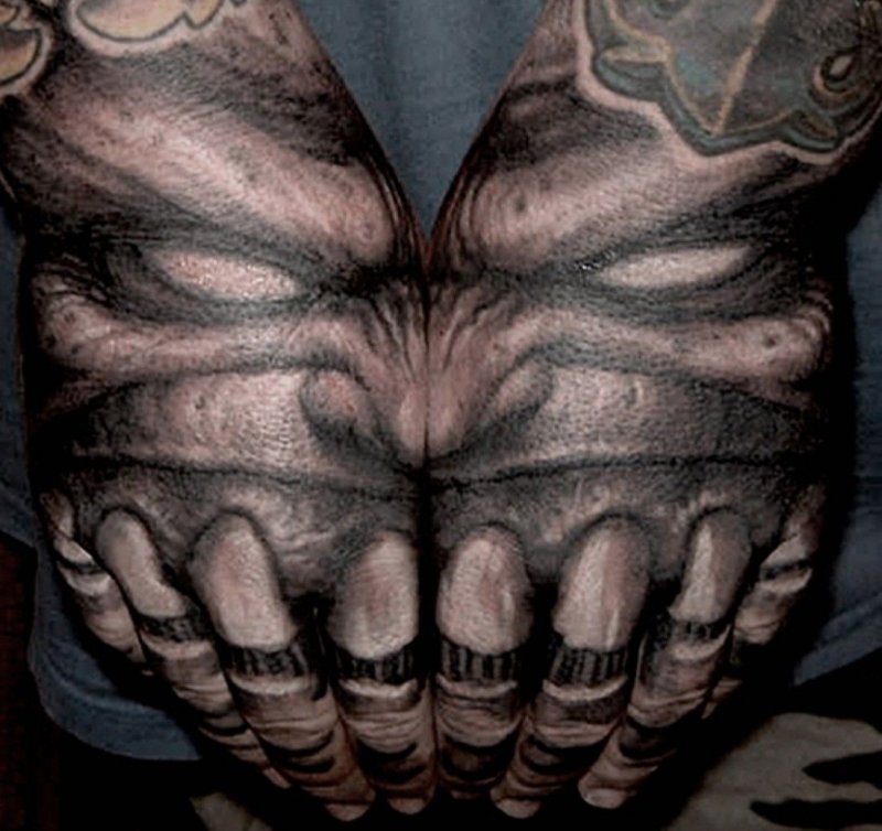 Paul Booth Tattoo тату на кисти