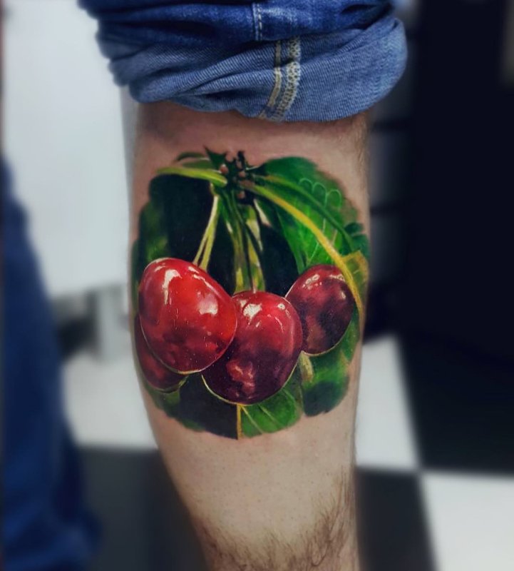 Клубника с ногами