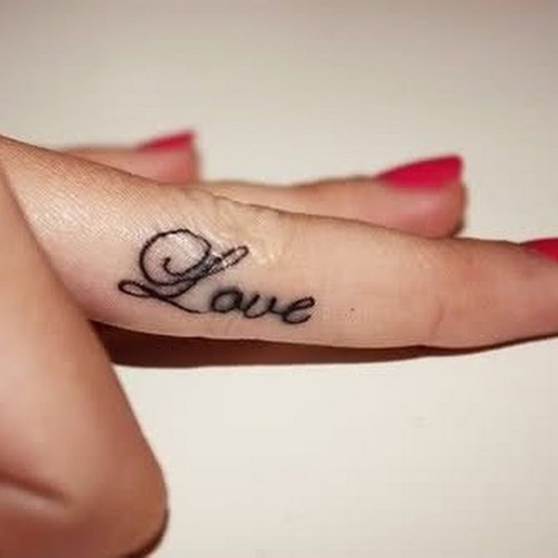 Love руками надпись