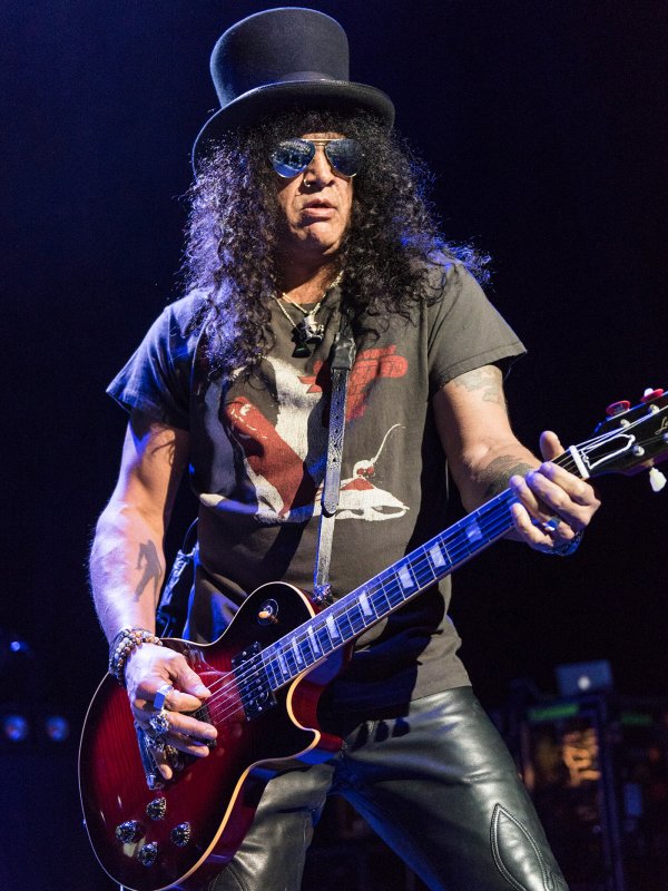 Slash группа вокалист