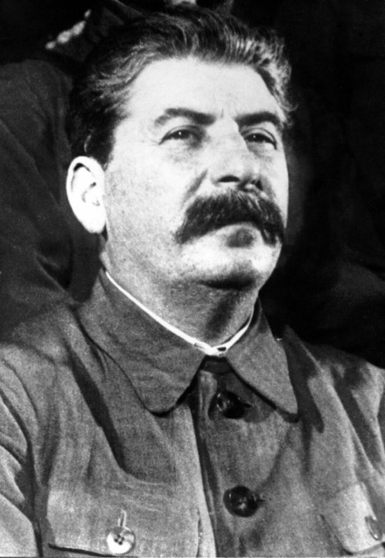 Сталин в полный рост
