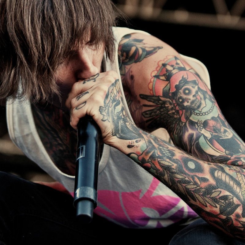 Bring me the Horizon вокалист тату