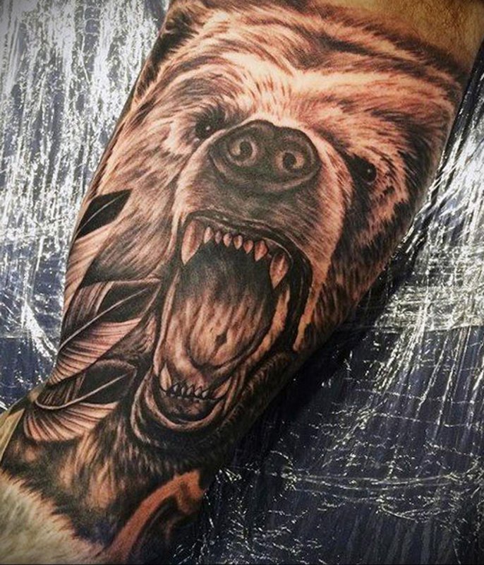 Наколка медведь