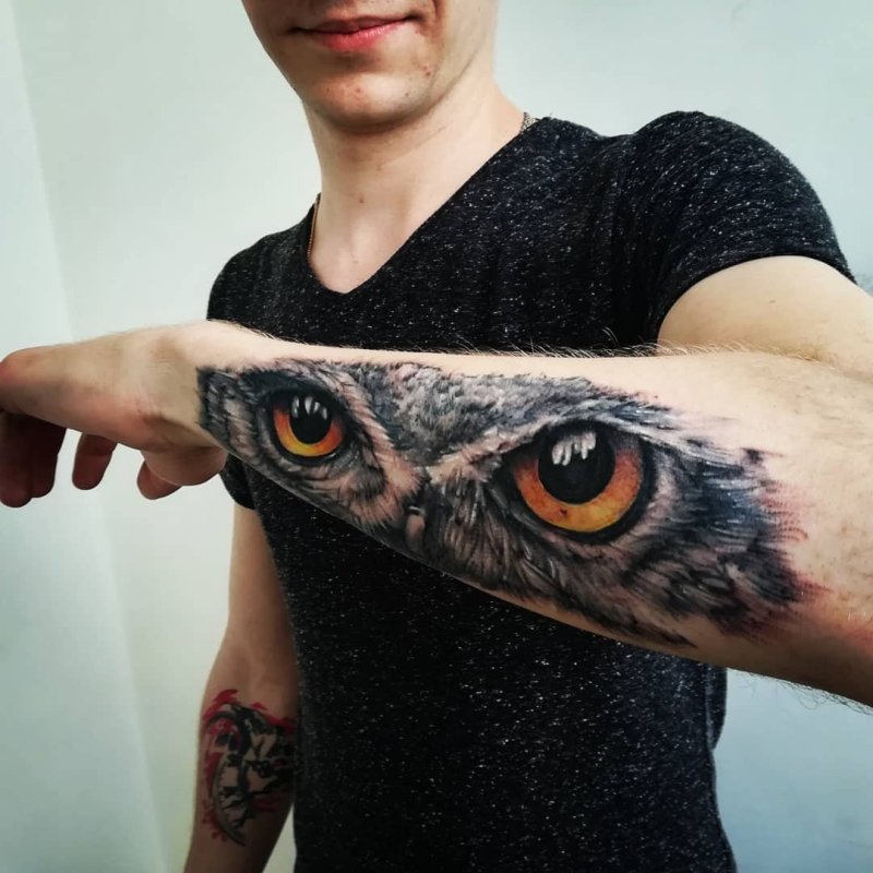 Взгляд тигра тату