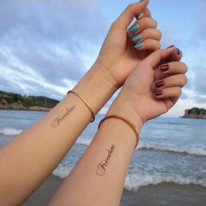 Henna easy
