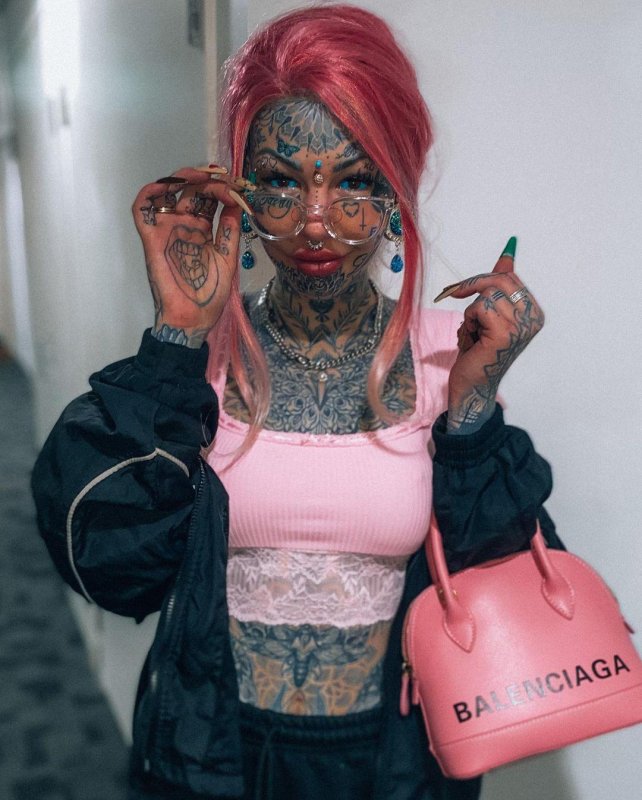 Эмбер люк Amber Luke