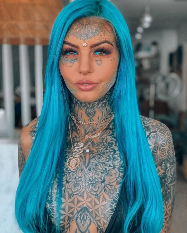 Эмбер люк Amber Luke