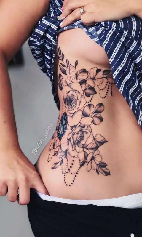 Женские наколки