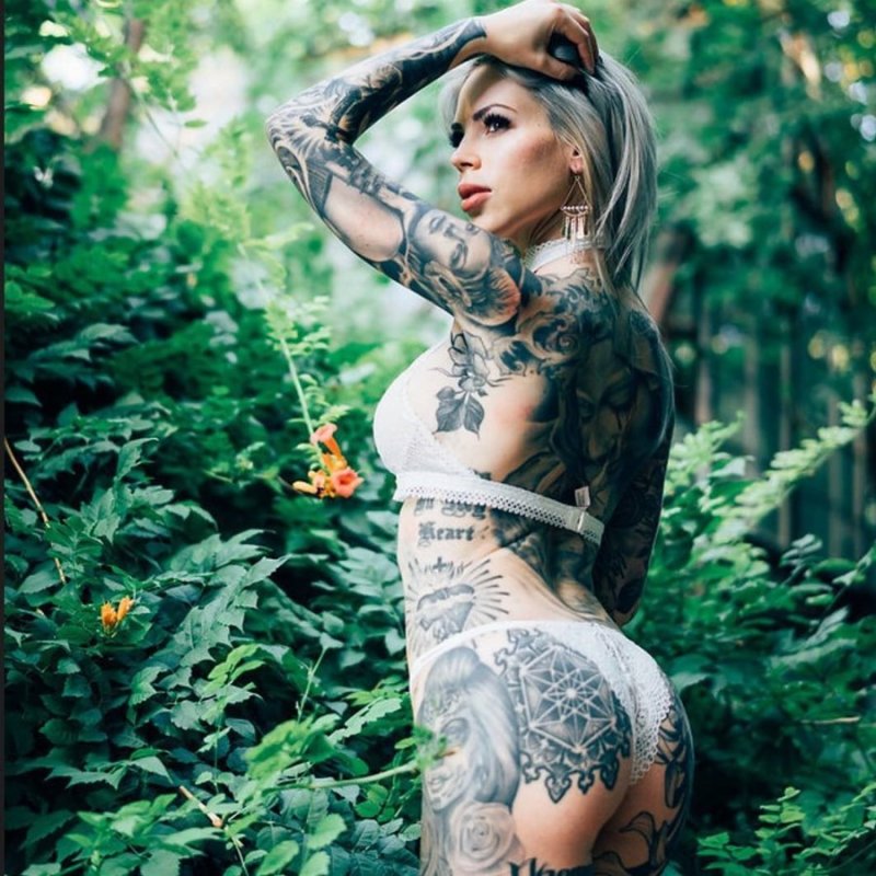 Тату-модель Jackie Janzer