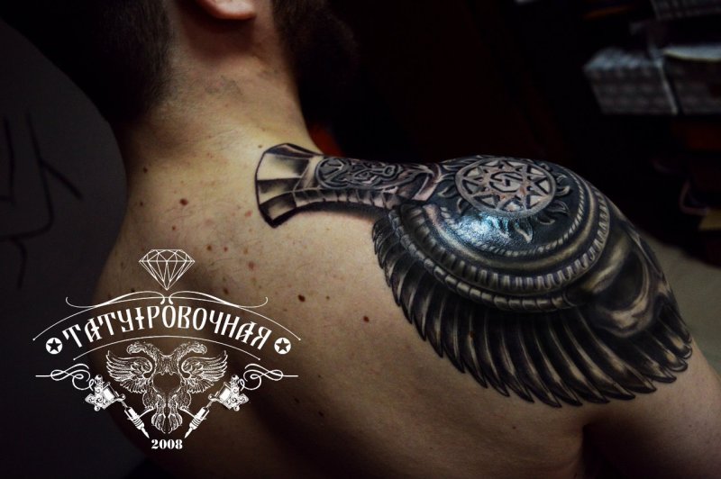 Тату Паша на пальцах