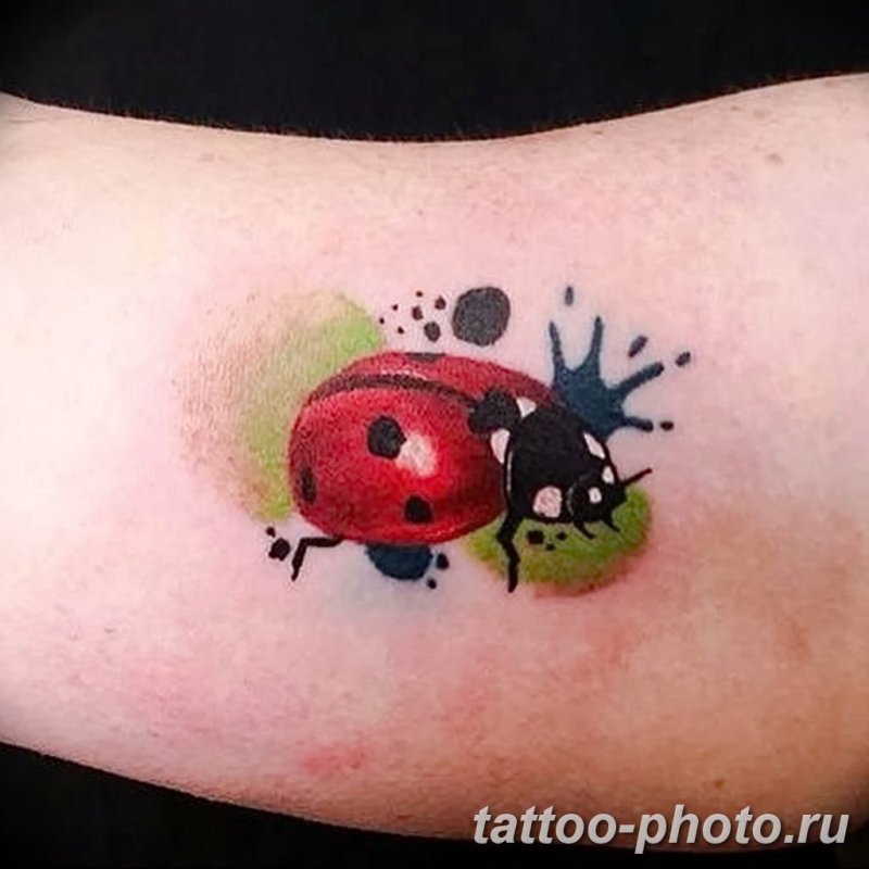 Тату Божья коровка