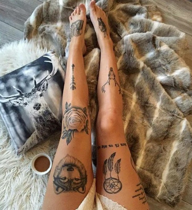 Мехенди на руке белой хной
