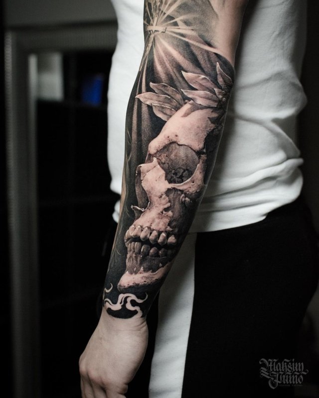 Тату Black Grey