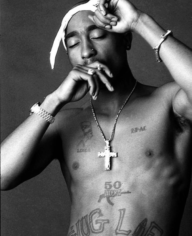 Тату 2pac Шакура