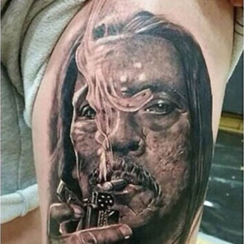 Тату свеча