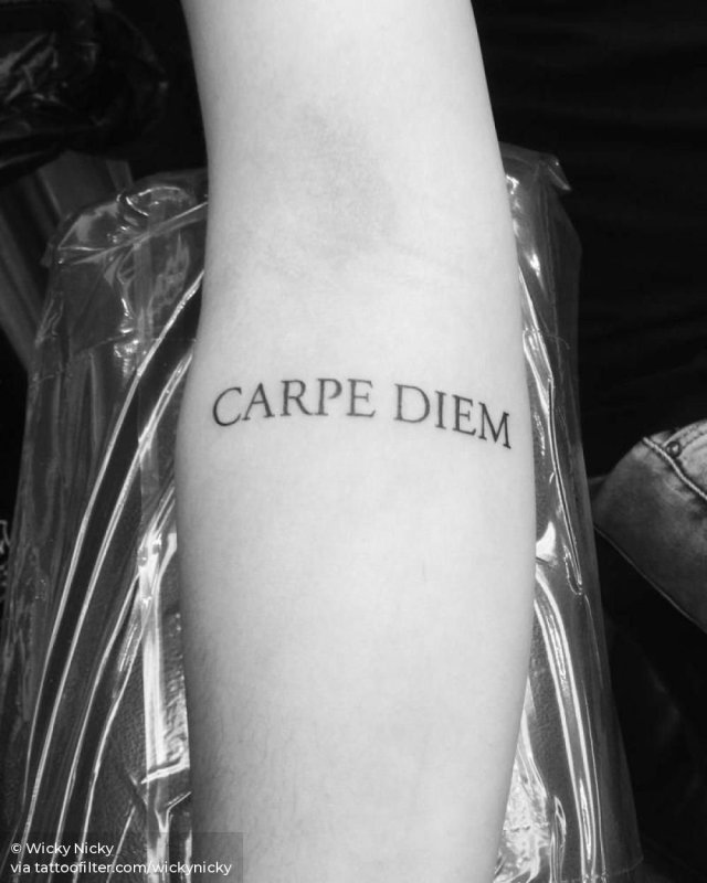Carpe Diem тату
