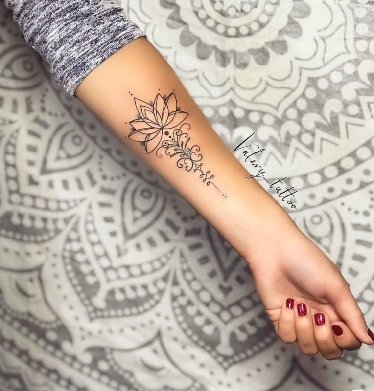 Tattoo на руке женские