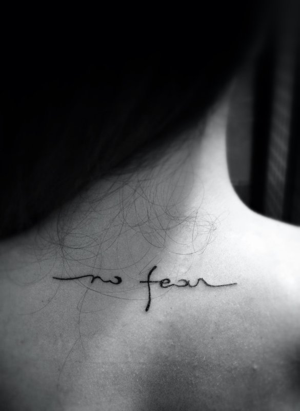 No Fear надпись тату