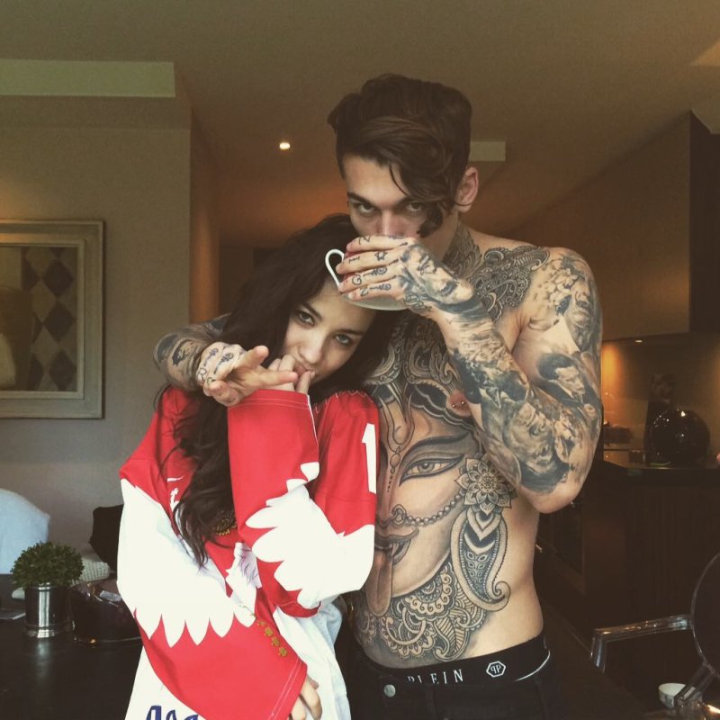 Stephen James Вика Дайнеко