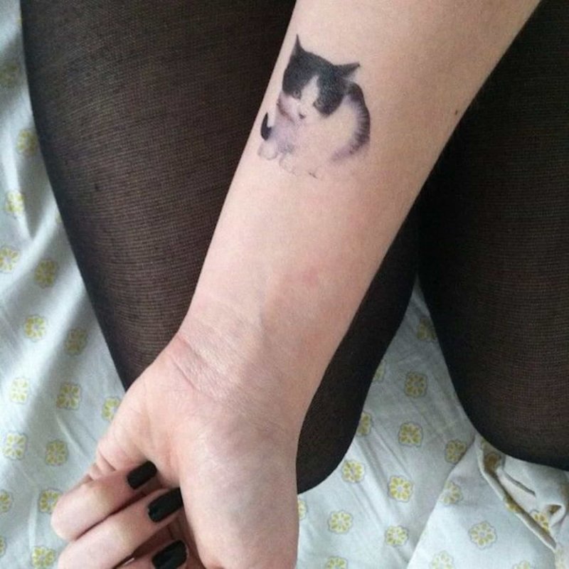 Женские тату кошки