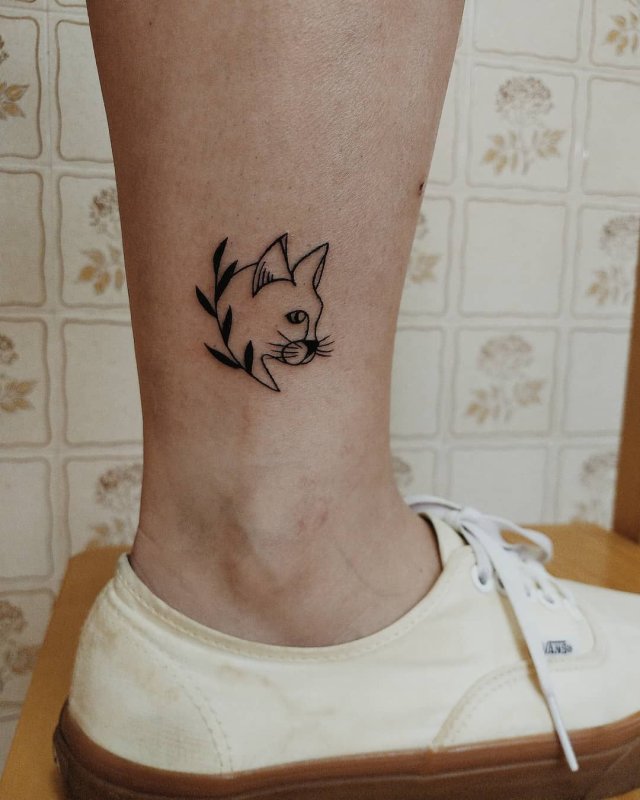 Тату кошка