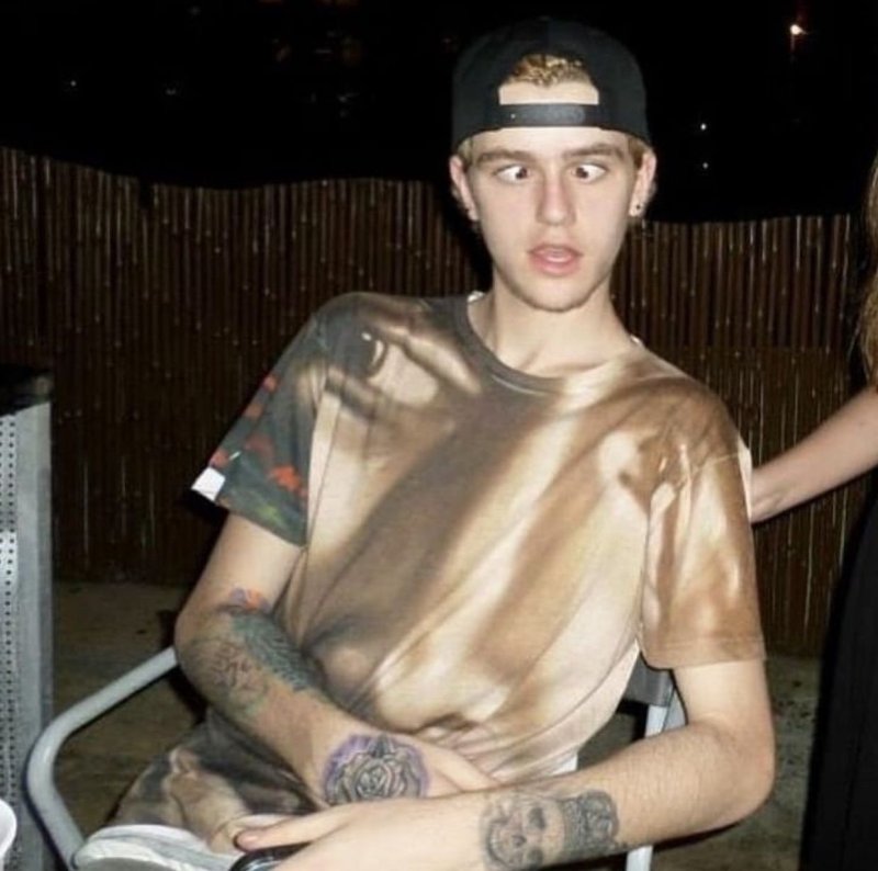 Lil Peep без татуировок