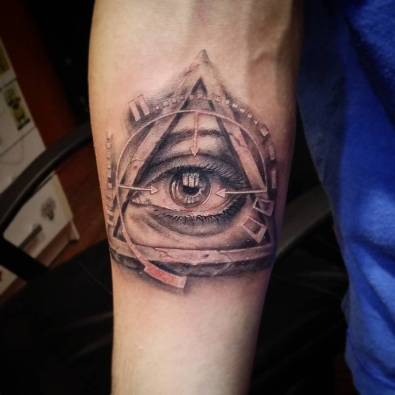 Tattoo глаз гора Всевидящее око