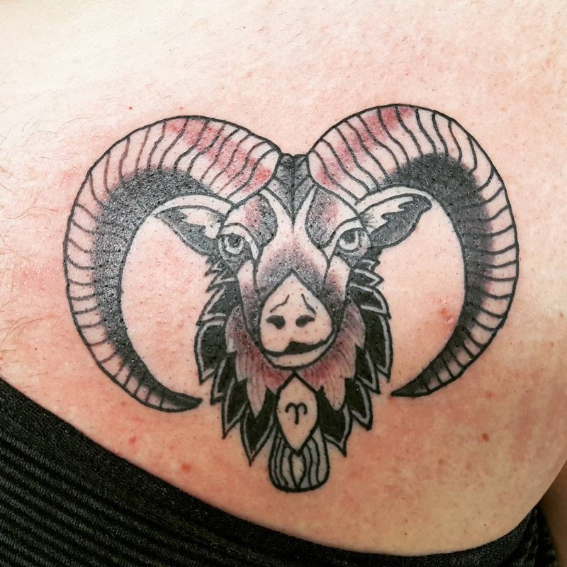 Знак овна тату
