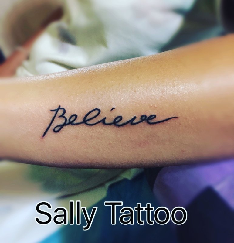 Believe леттеринг тату