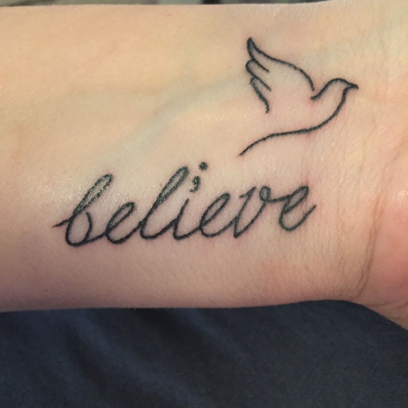 Тату надпись believe