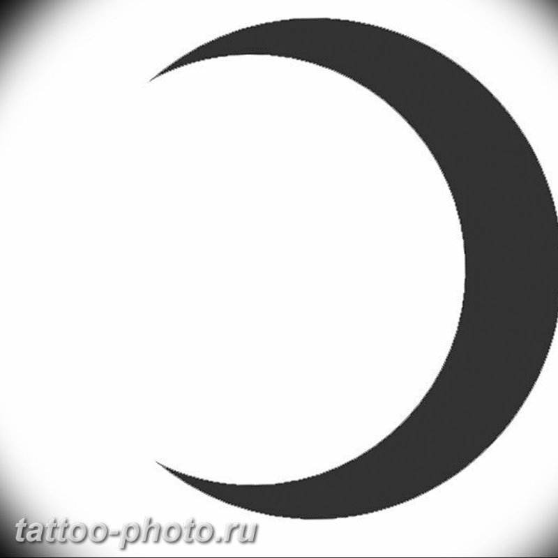 Тату полумесяц на шее
