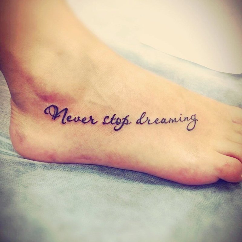 Carpe Diem тату на руке